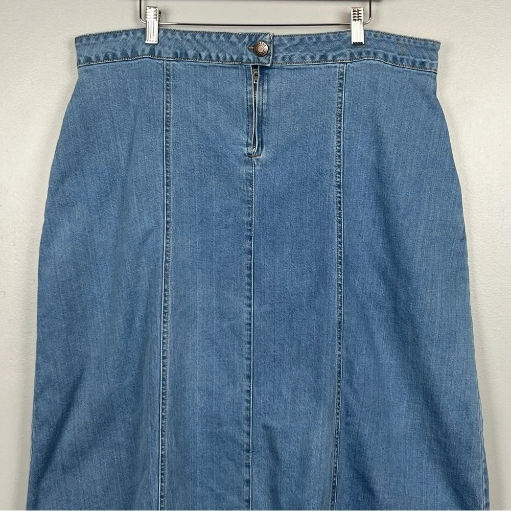 Uskees Manchester Matilda medium wash back zip flat front jean skirt, US 18.